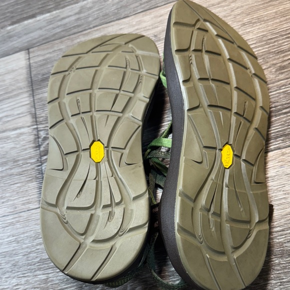Chaco Green Strappy Sandals woman’s 9 (s83) - Picture 6 of 6